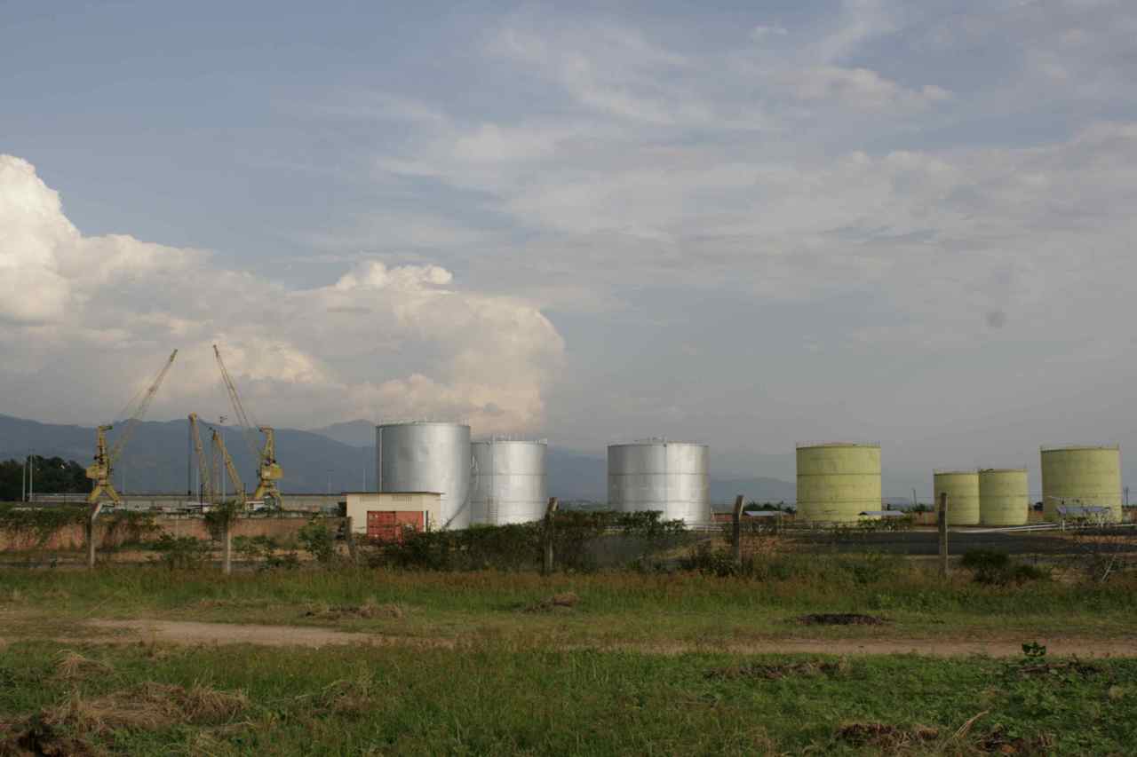 Pollutants near the lake